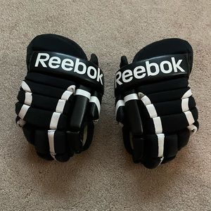 Youth 9” hockey gloves